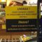 В польском супермаркете установили табличку о проверке украинцев на кассе
