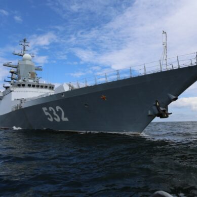 Отряд кораблей Балтфлота отработал учебные задачи в Бискайском заливе