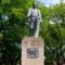 На Украине снесли и раскололи памятник Калинину