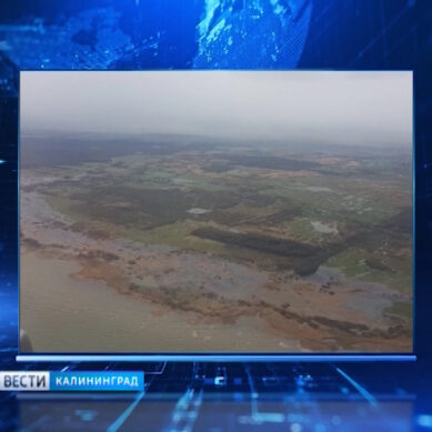 Пассажиры не приземлившегося самолета из Москвы поделились фото затопленных  дорог и полей