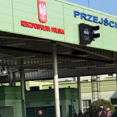 Польские СМИ: На границе с Россией — внушительные пробки из-за «длинных праздников» у русских