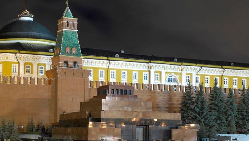 «Довольно глазеть на труп»: Рамзан Кадыров предложил похоронить Ленина