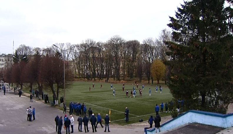 На стадионе «Балтика» открыли новое футбольное поле с искусственным покрытием