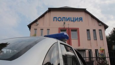 Полицейские Гусева задержали горожанина за избиение сожительницы