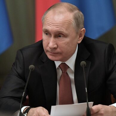 Владимир Путин подал документы в ЦИК