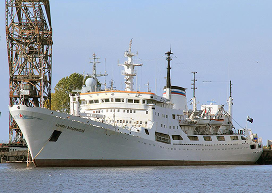 Исследовательское судно Балтийского флота «Адмирал Владимирский» готовится к дальнему походу