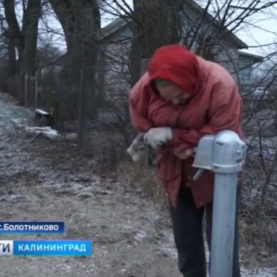 В деревне Краснознаменского района люди живут без воды