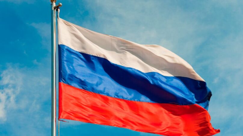 Калининградская прокуратура наказала  паб «Британника» за неправильно вывешенный флаг России