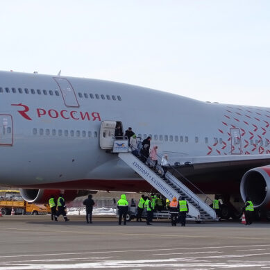 В калининградском аэропорту впервые приземлился двухпалубный «Боинг»