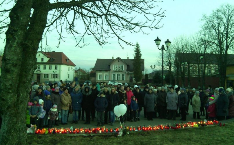 Жители Славска почтили память погибших кемеровчан