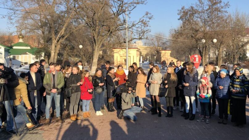 Участники «Поезда памяти» почтили минутой молчания погибших при пожаре в Кемерово