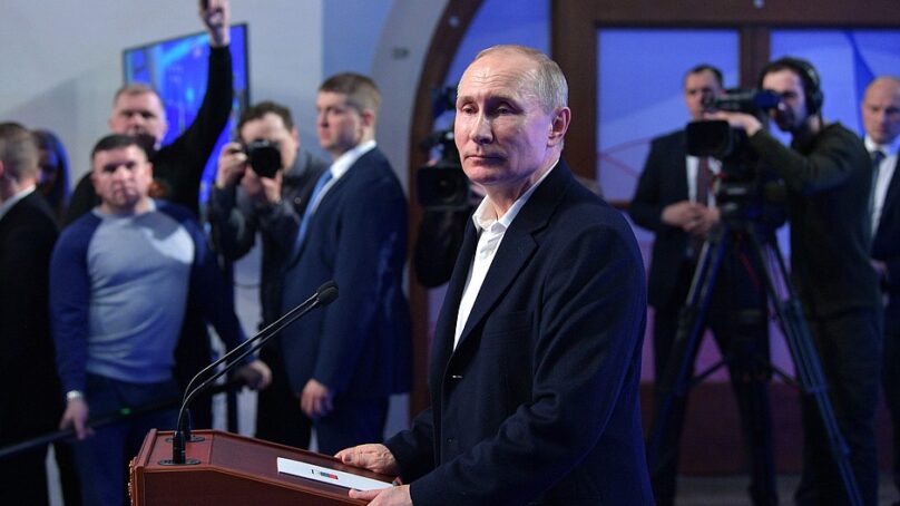 Путин ответил на вопрос об ограничении избирательных прав граждан России на Украине