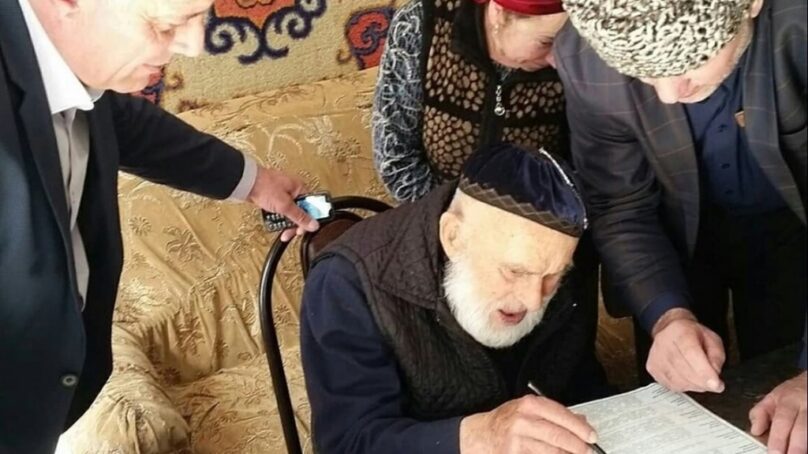 В Ингушетии проголосовал 122-летний россиянин