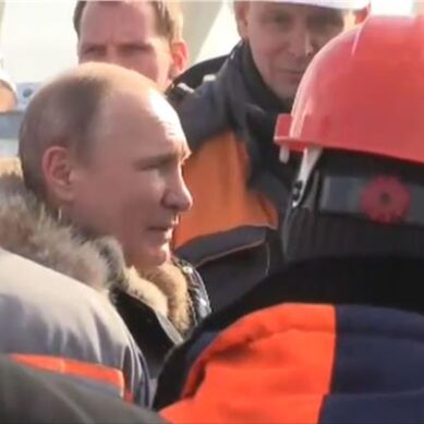 Путин инспектирует «стройку века» —  Крымский мост