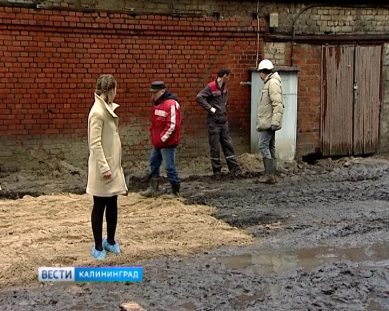 Пациенты Калининградской областной инфекционной больницы увязают в грязи