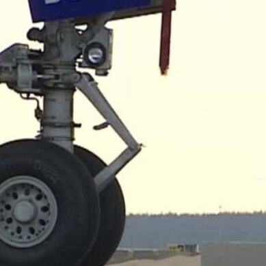 Самолет авиакомпании «Россия» переехал ногу работнику лондонского аэропорта