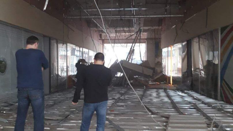 В ТРЦ «Европа» обрушился подвесной потолок