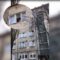 В Калининграде спасатели спустились с крыши пятиэтажки, чтобы спасти ребёнка у открытого окна