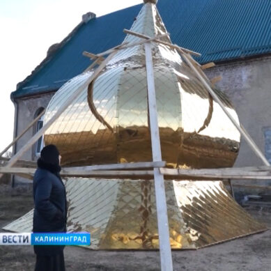 В посёлке Новоколхозное силами женского монастыря из руин кирхи возрождается православный храм