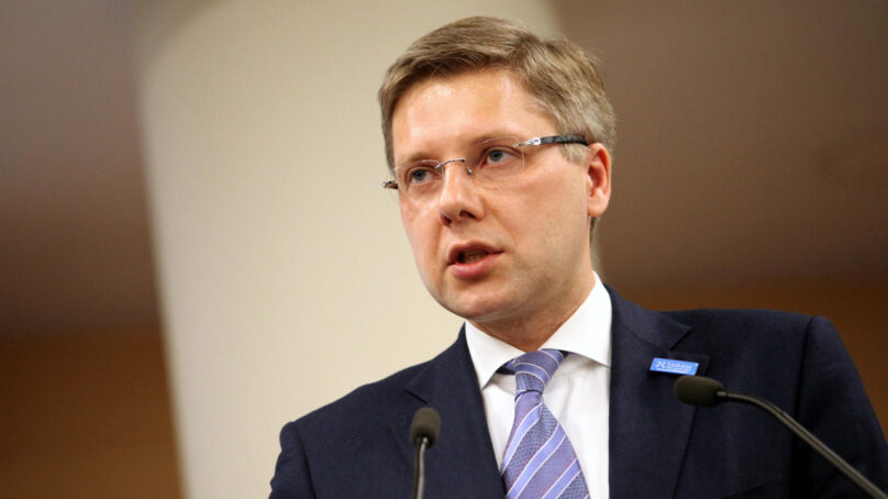 Мэр Риги призвал не называть русскоязычных жителей Латвии «пятой колонной»