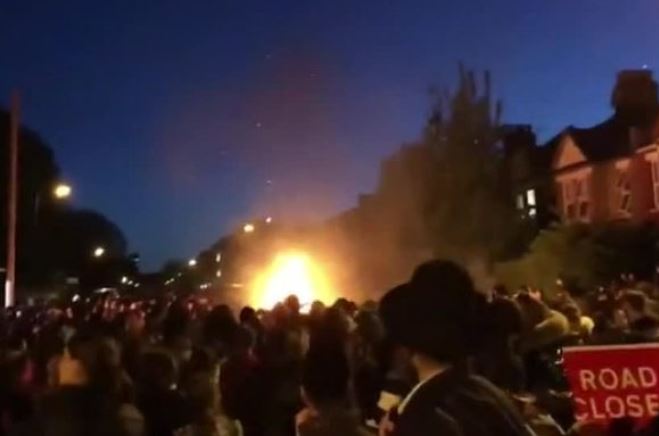 На еврейском празднике в Лондоне произошёл взрыв (видео)