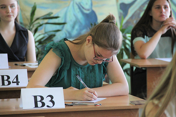 В Калининградской области более двух тысяч выпускников сдали ЕГЭ по математике