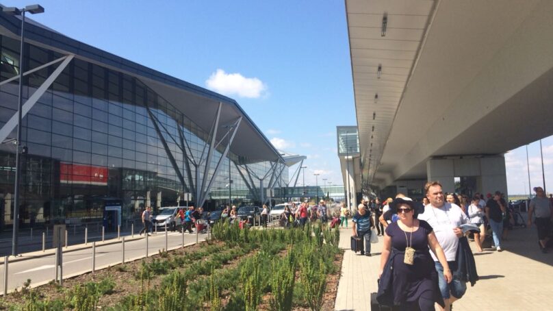 В Гданьске эвакуируют аэропорт