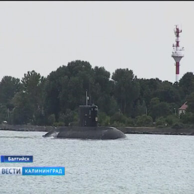 Дизельная подводная лодка «Дмитров» отправилась в Санкт-Петербург