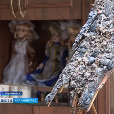 Очевидцы: Дом в Черняховске сгорел из-за шаровой молнии