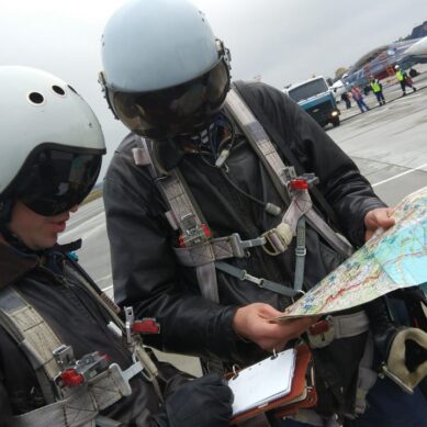 Экипажи авиации Балтфлота возвращаются на аэродром в Чкаловске