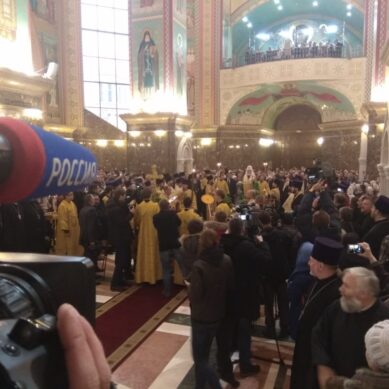 Патриарх Кирилл возглавил молебен в Калининграде