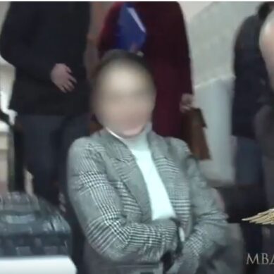 Опубликовано видео с задержания и.о. главврача роддома, в котором умер младенец