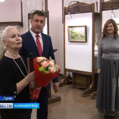 Вдова живописца передала полную коллекцию работ мастера в дар Гусевскому музею