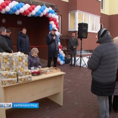 10 обманутых дольщиков «Калининграджилстрой» получили ключи от своих квартир