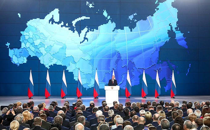 Владимир Путин призвал расширить поддержку культурных инициатив в регионах РФ