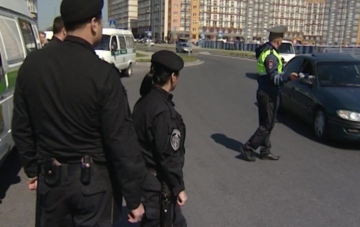 В Калининграде судебные приставы вместе с инспекторами ГИБДД провели рейд по выявлению должников