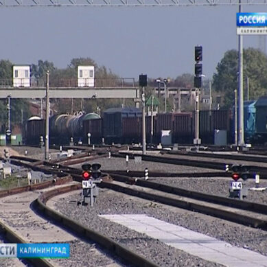 На Калининградской железной дороге возобновились перевозка песка