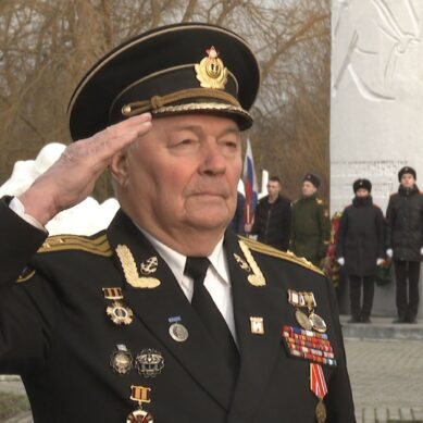 В пос. Добровольске почтили память советских воинов