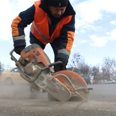 С наступлением тепла в Калининграде возобновляют ремонт дорог