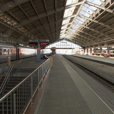 Из-за коронавируса временно отменяются пассажирские поезда в Калининград