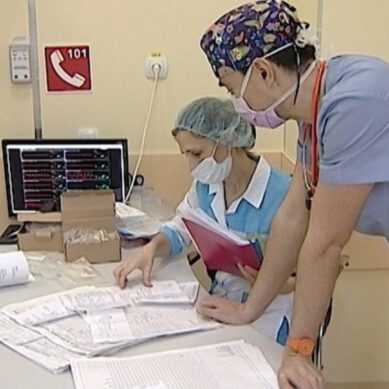 В регионе расширят список медицинских работников, которым выплатят надбавки при работе с COVID-19