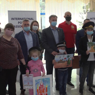В Калининграде наградили победителей конкурса «Подвиг глазами ребёнка»
