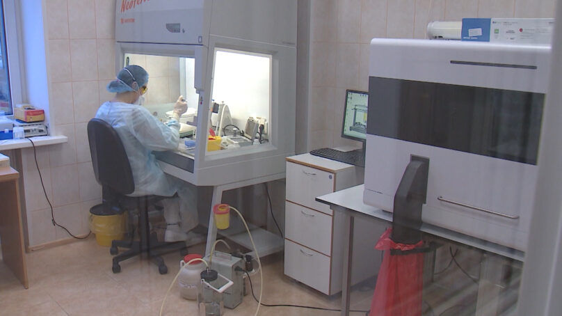 В Калининграде коронавирус выявили у вахтовиков, ветеринара  и прибывшего на ПМЖ из Казахстана