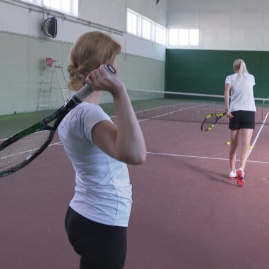 В Калининграде стартовали бесплатные тренировки по теннису для всех желающих