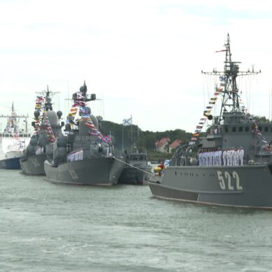В Балтийске состоялась генеральная тренировка военно-морского парада ко Дню ВМФ