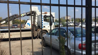 Калининградские приставы и госавтоинспекторы арестовали «Мерседес» должника, не оплатившего 162 штрафа ГИБДД