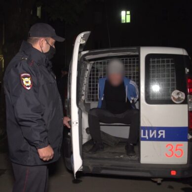В Калининграде полицейские арестовали налётчика, который охотился ночью на одиноких прохожих