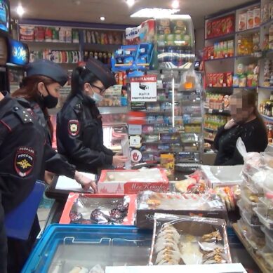 Калининградские полицейские провели рейд по выявлению торговых точек, нелегально реализующих алкоголь в запрещенные часы