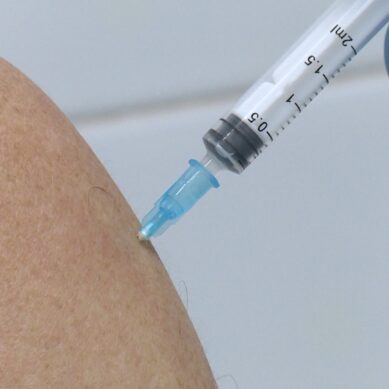 В России переходят к массовой вакцинации от коронавируса
