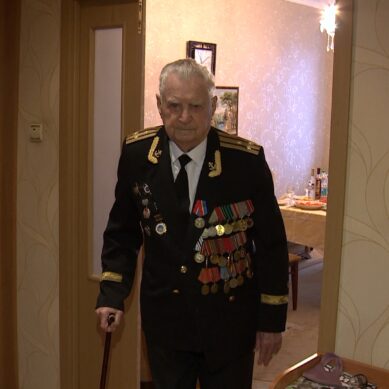 Ветерану ВОВ, участнику штурма Кёнигсберга Михаилу Егорову сегодня исполнилось 99 лет